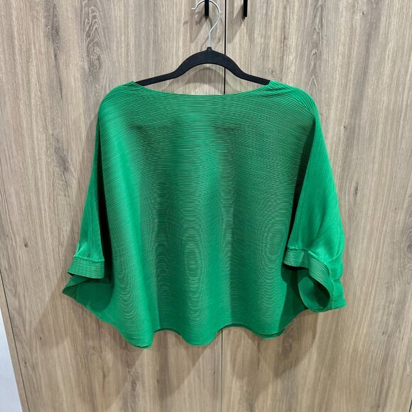 Kate Hewko Glam Sleeve Textured Top - Picture 7 of 10